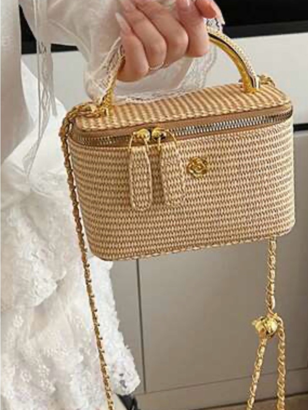 NWT Chic Classic On Trend Raffia Top Handle Crossbody Bag Luxury Vanity - Picture 4 of 6